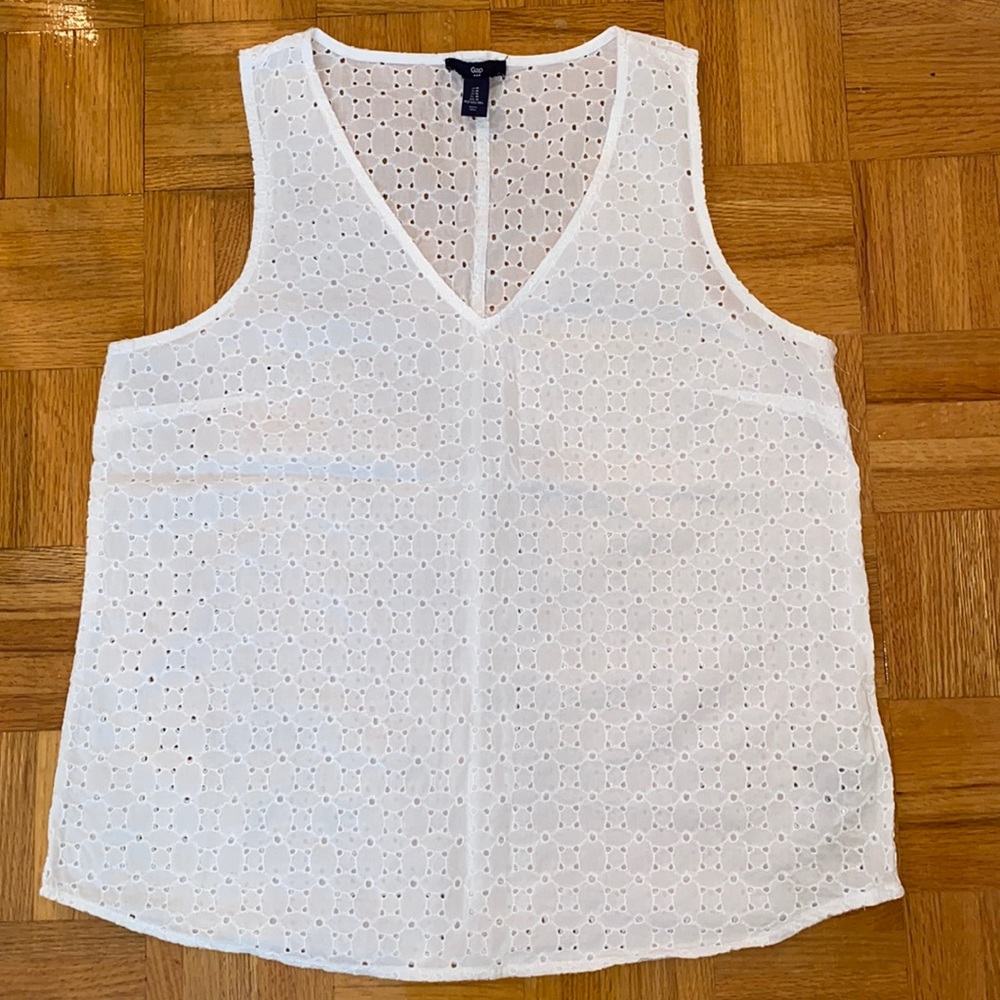White Gap eyelet blouse